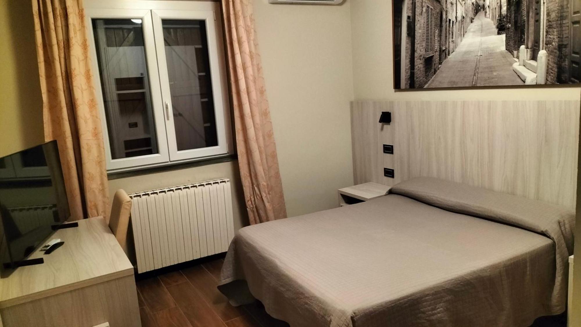 Hotel La Meridiana Urbino Zewnętrze zdjęcie