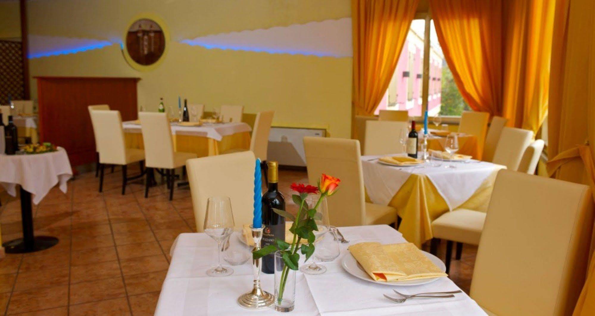 Hotel La Meridiana Urbino Zewnętrze zdjęcie