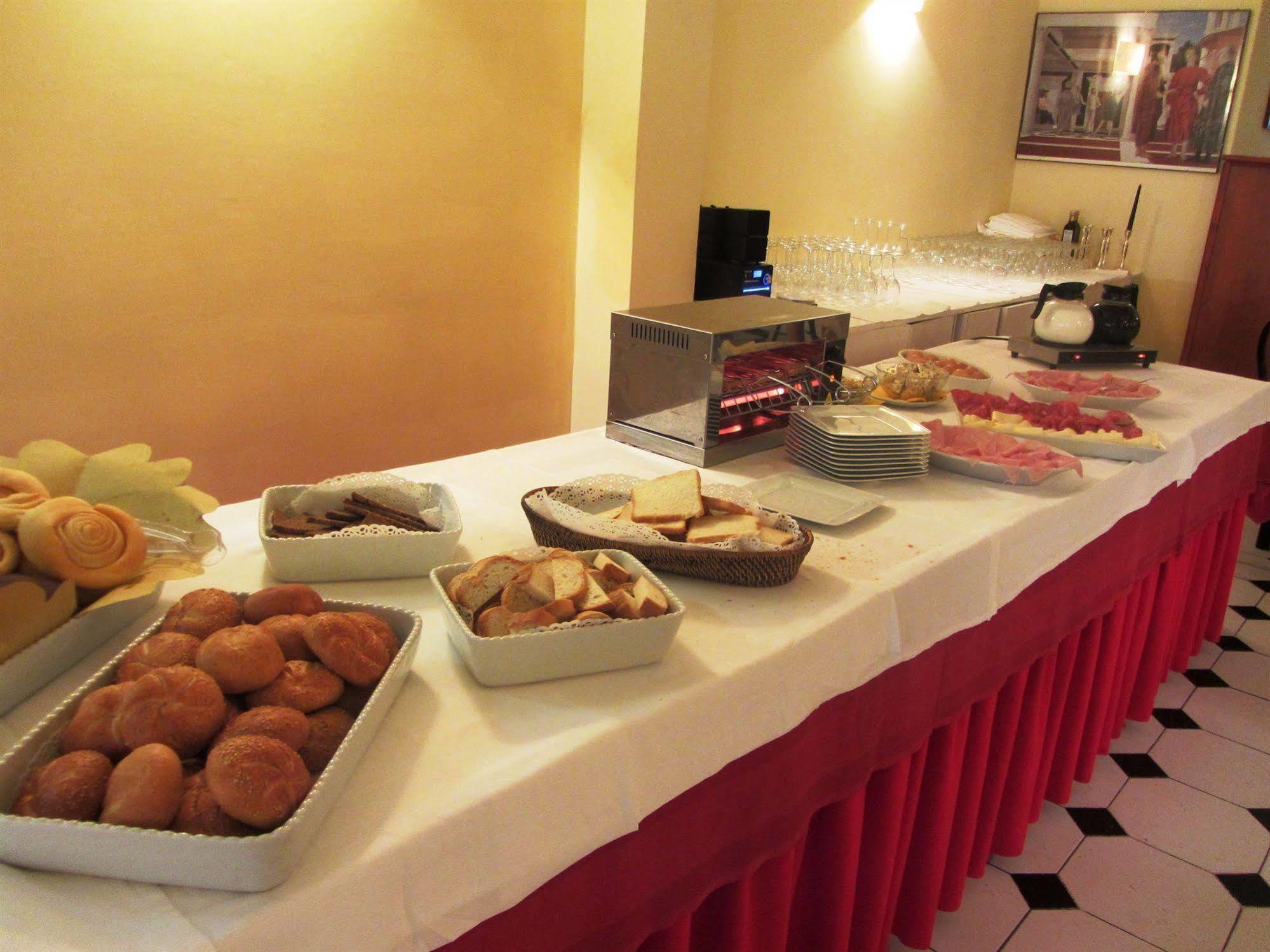 Hotel La Meridiana Urbino Zewnętrze zdjęcie