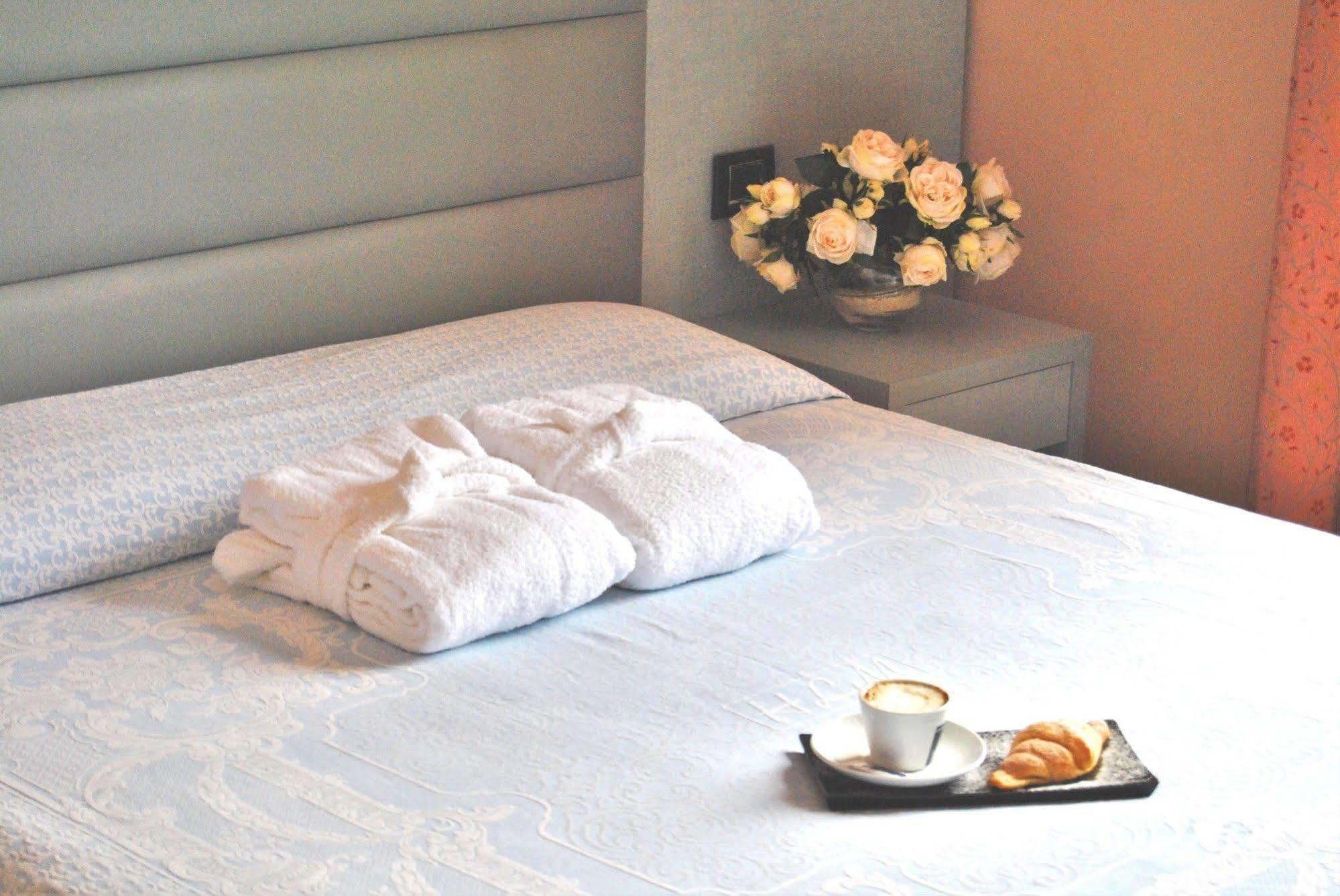 Hotel La Meridiana Urbino Zewnętrze zdjęcie